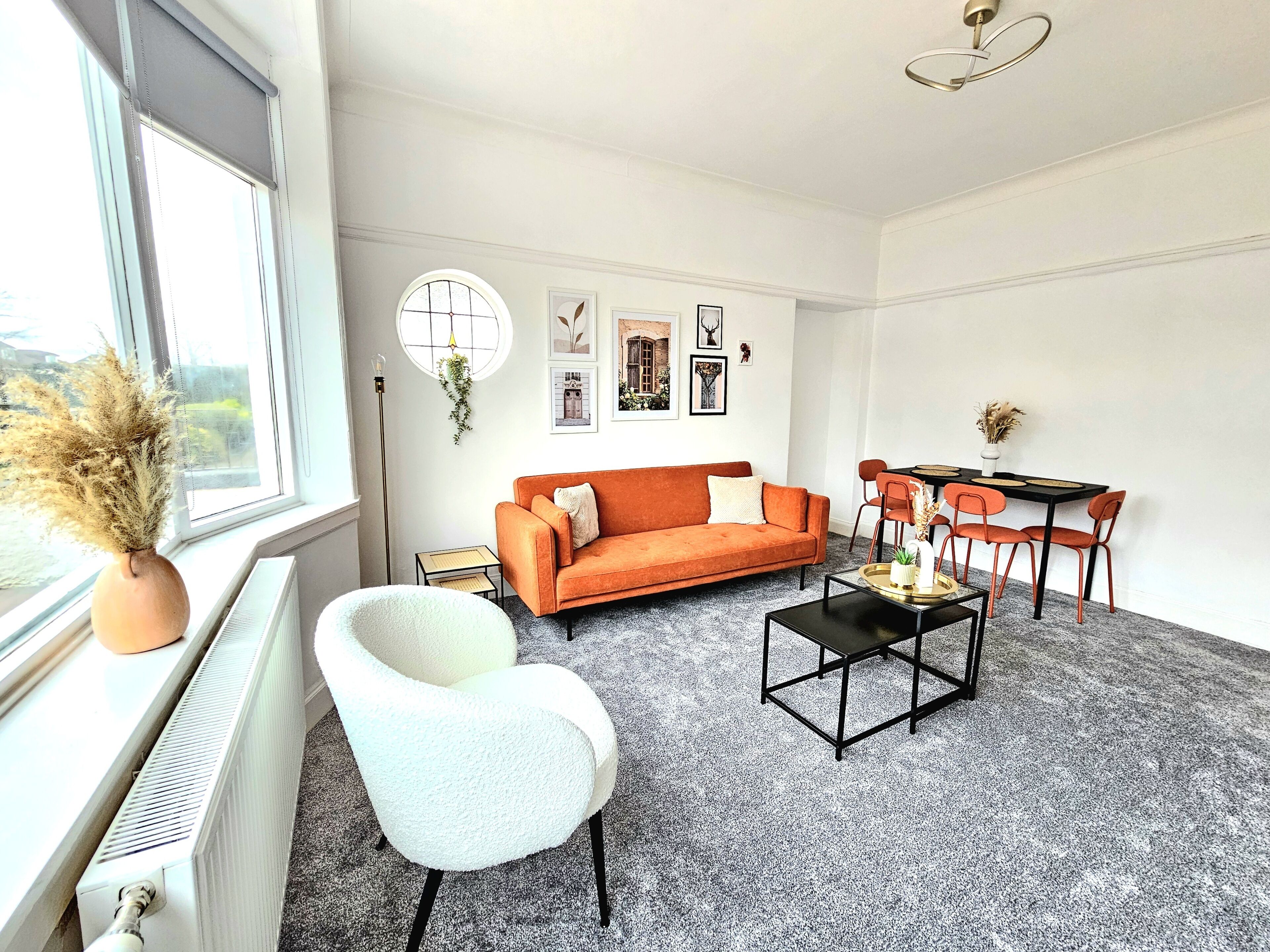 Comfort House, Multiple Beds, Non Smoking, Garden View | Living area | 50-inch Smart TV with digital channels