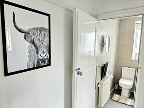 Comfort House, Multiple Beds, Non Smoking, Garden View | Bathroom