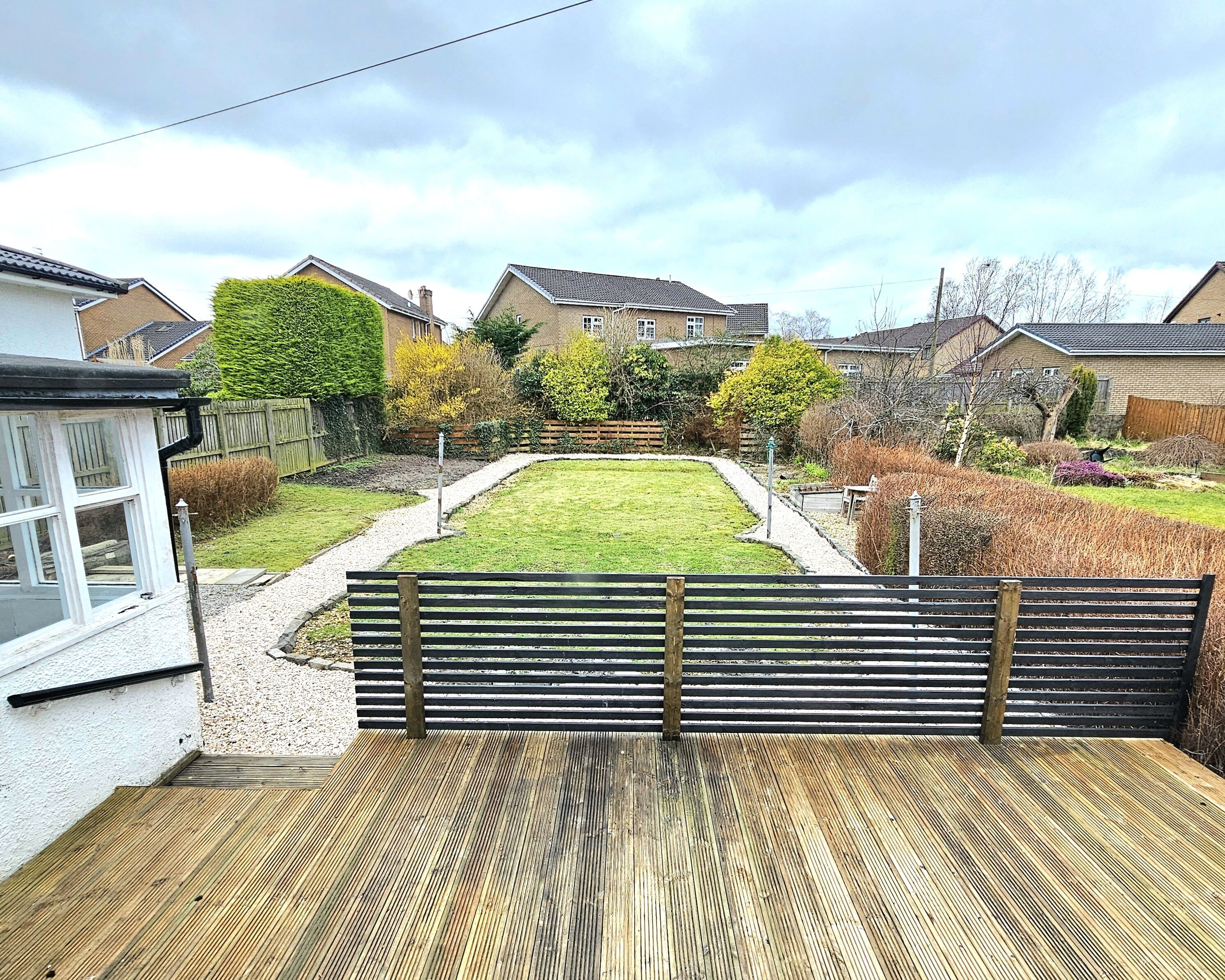 Nhà tiện nghi đơn giản, nhiều giường, không hút thuốc, quang cảnh vườn | Hiên