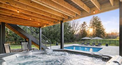Spacious Retreat with Heated Pool-Hot Tub-Games-Bar-Near Keeneland&Bourbon Trail