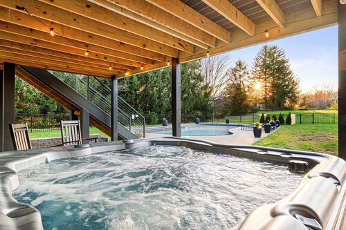 Spacious Retreat with Heated Pool-Hot Tub-Games-Bar-Near Keeneland&Bourbon Trail
