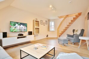 TV, DVD player, stereo - Ostseeallee 7 Appartement 60 - Haus Ostseeallee (Timmendorfer Strand)