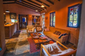 Living area - Ckoi Atacama Lodge (San Pedro de Atacama)