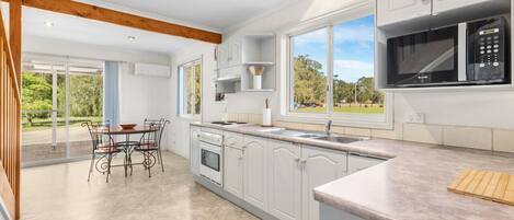 Fridge, microwave, oven