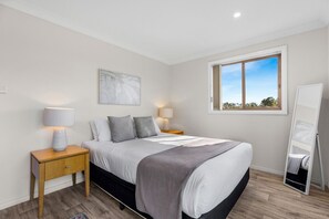 2 soverom, strykejern/-brett, wi-fi og sengetøy