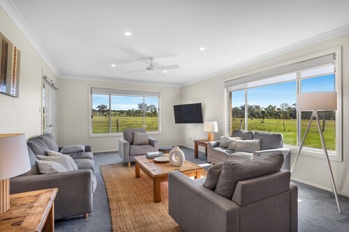 Madigan Cottages | The Homestead