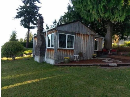 Silver Fox Log Cabin