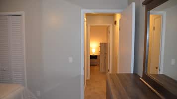 2 chambres, fer et planche Ă repasser, Wi-Fi, draps fournis