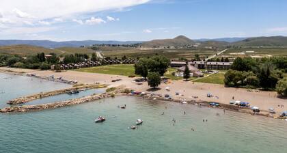 Lakewood | Ideal Beach, AC, Hot Tub, Pool Table, Views, Pets!