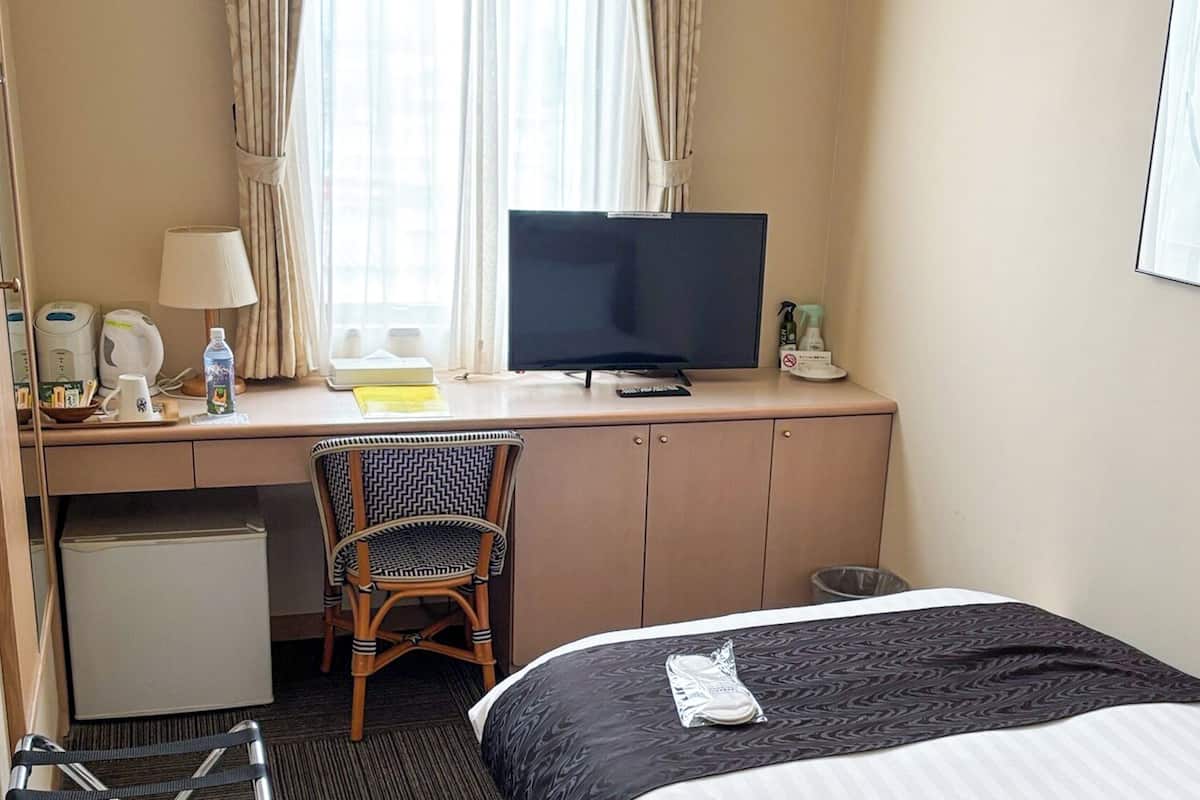 1 bedroom, WiFi (free), bed sheets