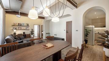 Family Two Bedroom Apartment (3rd fl) | 2 bedrooms, premium bedding, desk, free WiFi