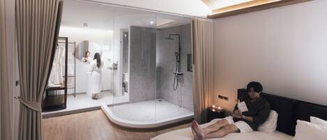 One Bedroom Apartment with Outdoor bathtub (5th fl) | Bathroom | Separate bathtub and shower, rainfall showerhead, free toiletries