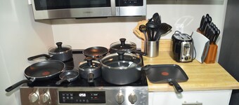 Enchanting Oasis - Centrally located!  Quiet, great TDY spot, family friendly.