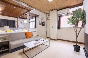 ベーシック ハウス | 4 室のベッドルーム、WiFi (無料)