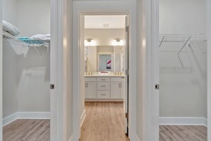 Interior - Romana Hideaway & Juliet Haven-Family Friendly, Downtown Pensacola! (Pensacola)