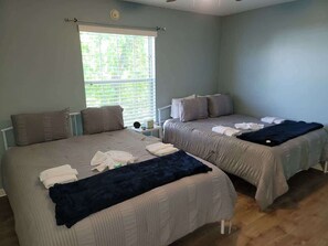 3 habitaciones, wifi gratis y ropa de cama 