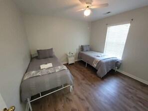 3 chambres, Wi-Fi gratuit, draps fournis