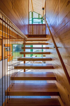 Luokittelematon kuva, 2 kautta 37, painike