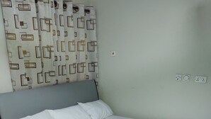 Unclassified image, 2 of 6, button - TwoSix24 Guest house Daban New site Kumasi Ghana  (Kumasi)