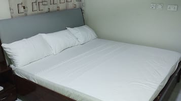 8 bedrooms, iron/ironing board, free WiFi, bed sheets