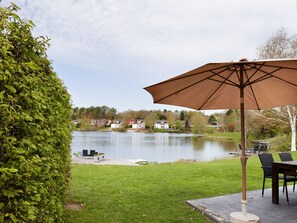 Outdoor dining - Vrieschehuis Comfort Royaal by Interhome (Vlagtwedde)