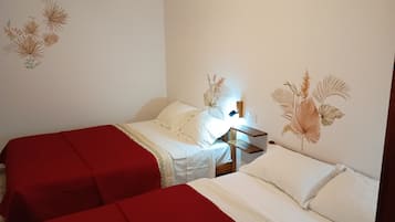 2 chambres, fer et planche Ă repasser, Wi-Fi gratuit, draps fournis