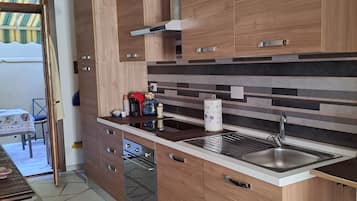 Microwave, stovetop, dishwasher, toaster