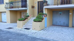 Exterior detail - Toscana romantica, tra mare, uliveti e medioevo (Capalbio)