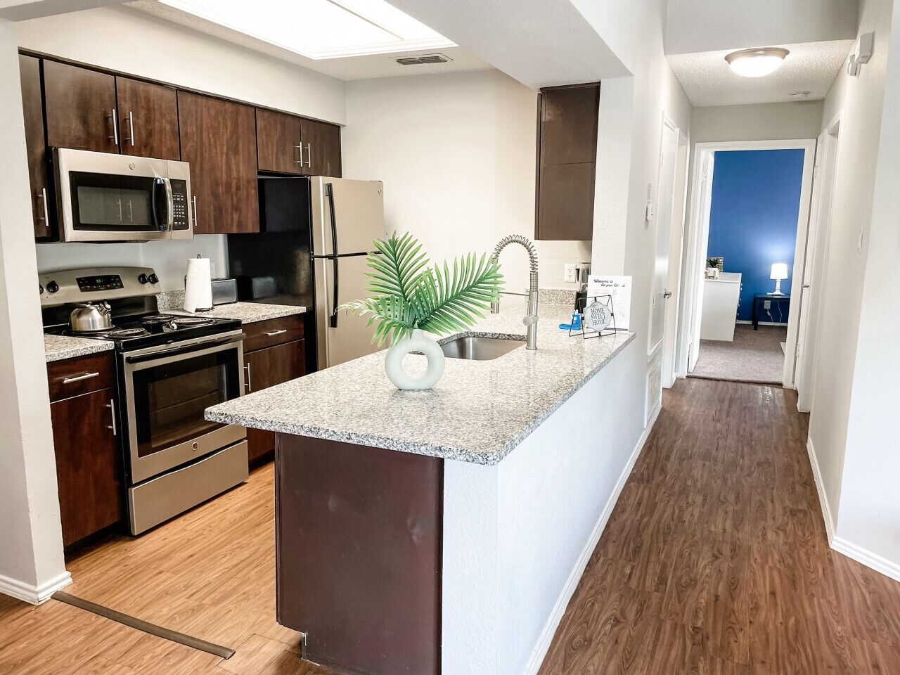 Cafetière/bouilloire, grille-pain