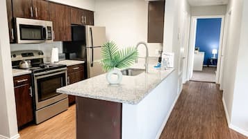 Coffee/tea maker, toaster, cookware/dishes/utensils