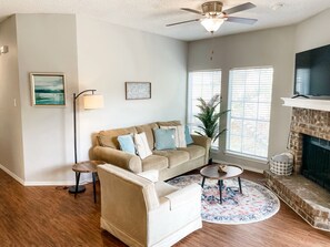 TV - Family Retreat - Near Shopping, Dining & Beach (Corpus Christi)