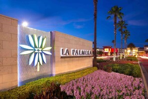 Property grounds - Pool View Escape - Near Shops & Dining (Corpus Christi)