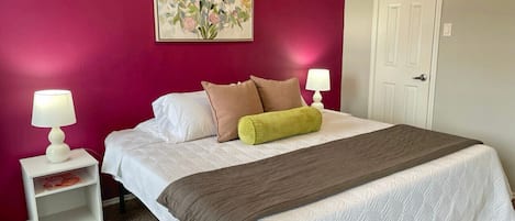 2 dormitorios, tabla de planchar con plancha, wifi gratis y ropa de cama