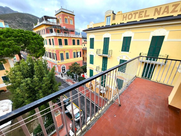 Enceinte de lâhĂ©bergement