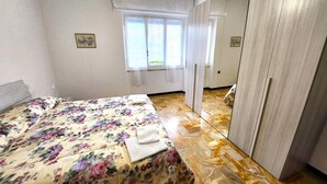 Room - Gambero Rosso apartment in Levanto 80m from the sea (Levanto)