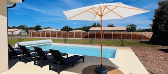 New house near Soulac s/ Sea, Private Pool with Pétanque Field!