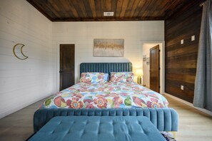 3 slaapkamers, een bureau, een strijkplank/strijkijzer, gratis wifi