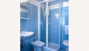 Appartement, 1 slaapkamer, balkon | Badkamer
