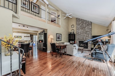 The Louise - Artistic Haven by the Beach