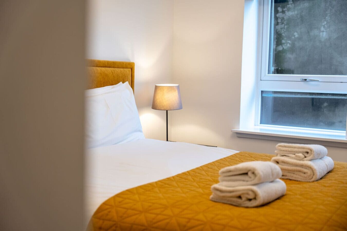 2 間睡房、書桌、熨斗/熨衫板、Wi-Fi