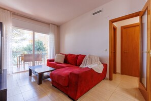 TV - 164 UHC TRAMUNTANA APARTMENTS (Salou)