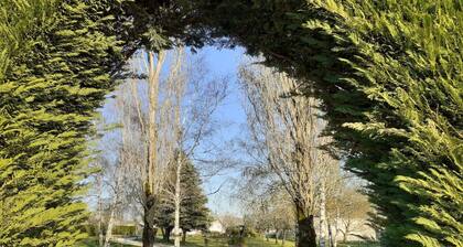 Gßte de charme avec jardin et parking privé prÚs de Paris et Orléans