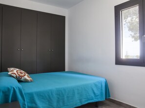 1 bedroom, free WiFi - Modern Apartment, Beach 150m, Pool, A/C, Wi-Fi, Parking Available (Platja d'Aro)