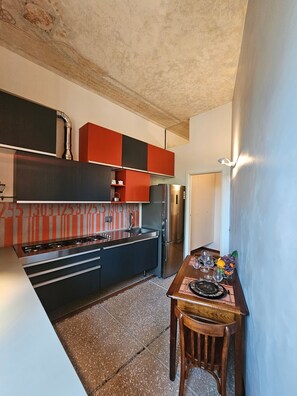 Microwave, oven, dishwasher
