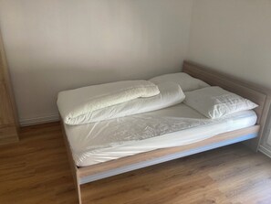 2 bedrooms, WiFi, bed sheets - Appartement Avec 2 Chambres Salon Cuisine sdb (Romainville)