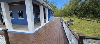 Stylish modern home with all amenities in quiet neighbourhood. Sleeps four.