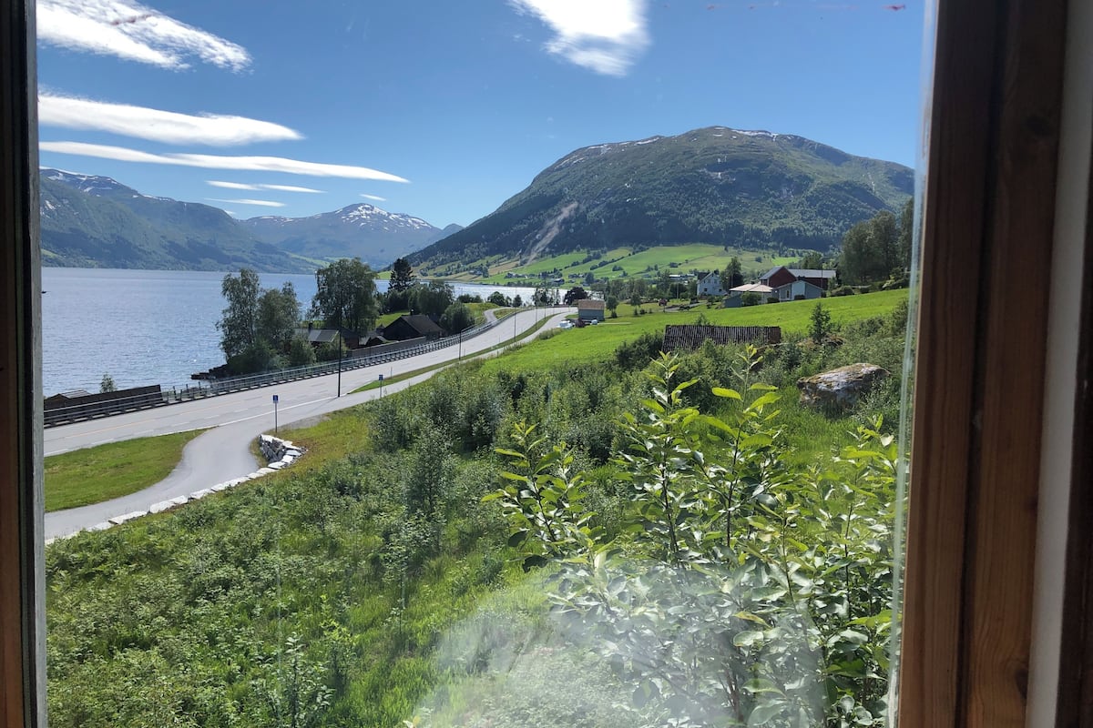 Double room with private bathroom | Wi-fi (inkludert) og sengetøy