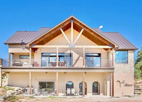 Exterior - The Family Retreat in Dripping Springs (Dripping Springs)