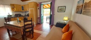 TV - Guest house Villa Clara 1, 1 bedroom, San Sebastián de La Gomera (San Sebastián de La Gomera)