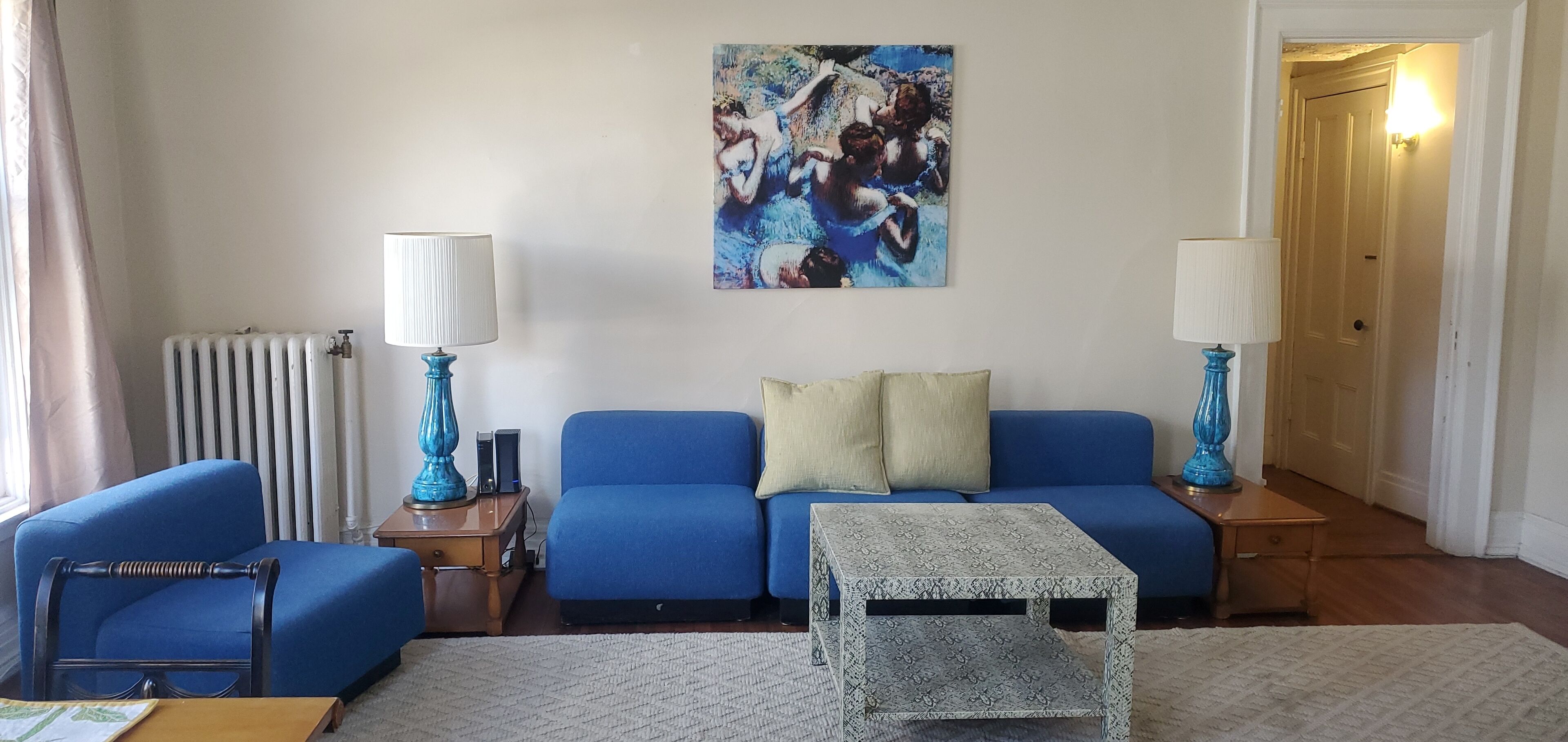 Beatiful & spacious Elmwood Village duplex!  Over 1500 square foot of space!